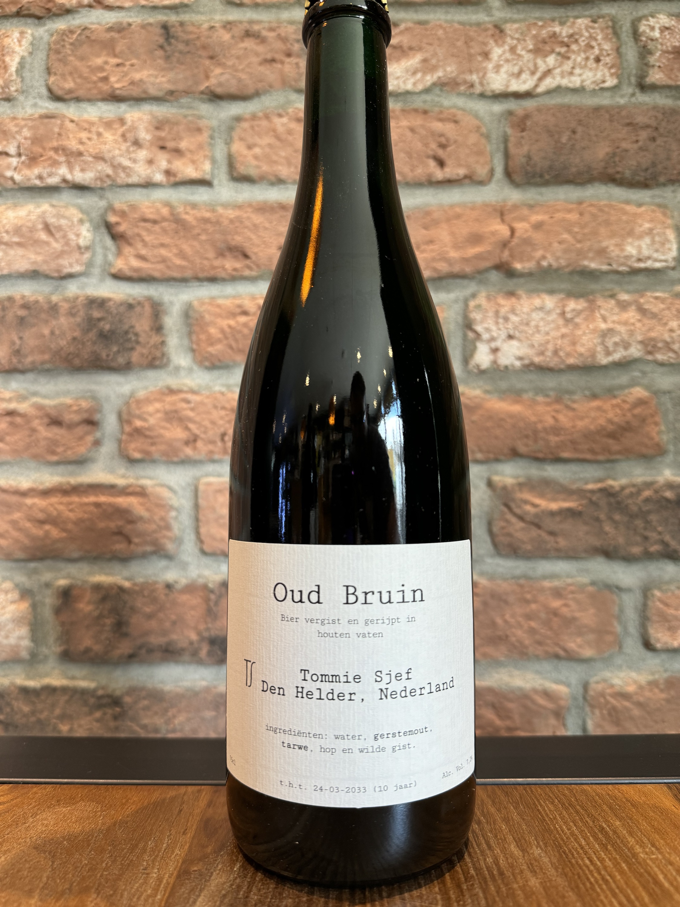 Oud Bruin - Tommie Sjef